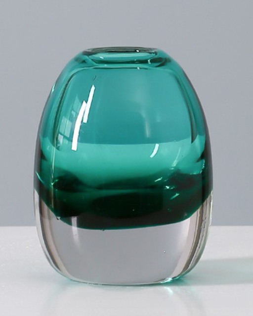 Artistic glass vase